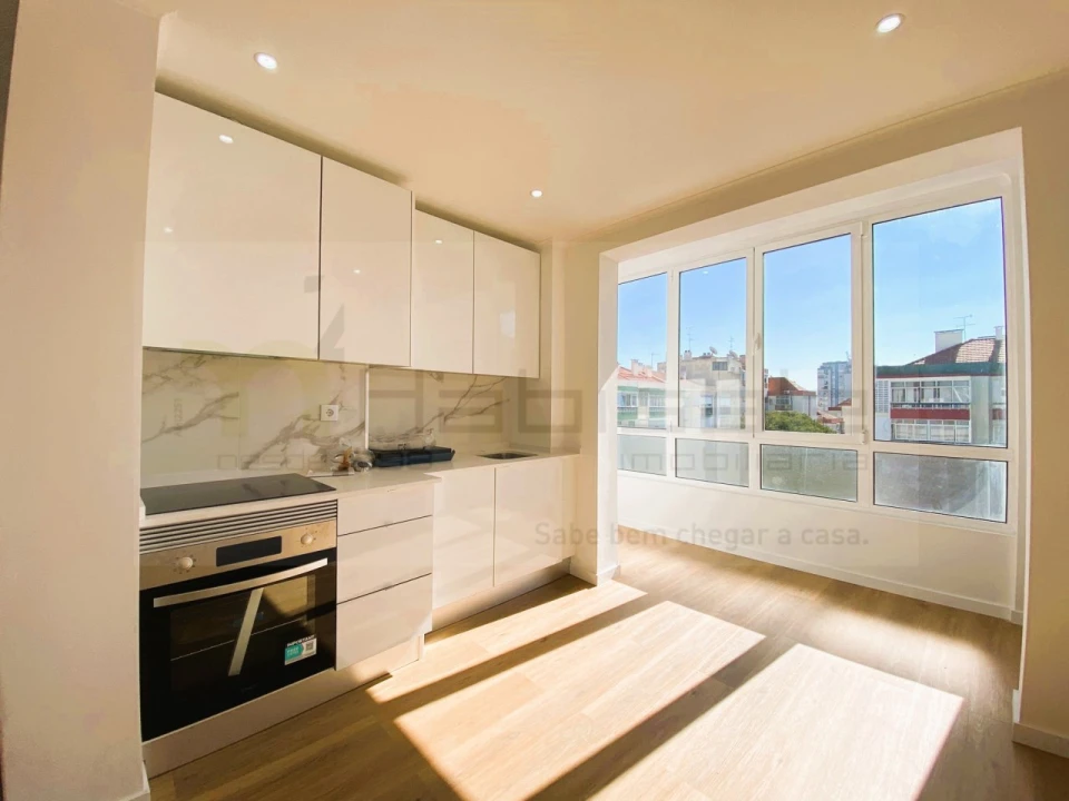Apartamento T1 para Venda em Águas Livres Foto 7