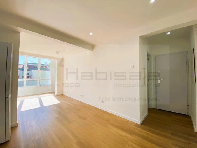 Apartamento T1 para Venda em Águas Livres Foto 5