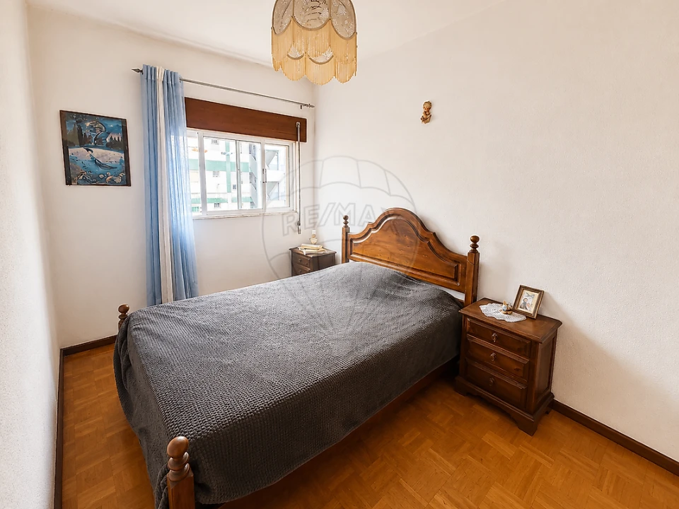 Apartamento T3 para Venda em Mafamude e Vilar do Paraíso Foto 12
