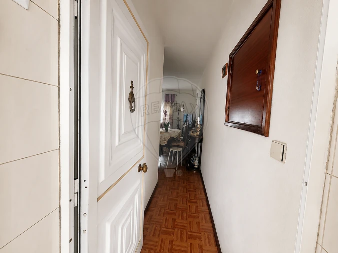 Apartamento T3 para Venda em Mafamude e Vilar do Paraíso Foto 8