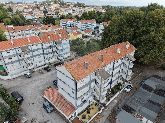 Apartamento T3 para Venda em Mafamude e Vilar do Paraíso Foto 2