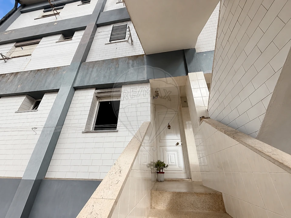 Apartamento T3 para Venda em Mafamude e Vilar do Paraíso Foto 16