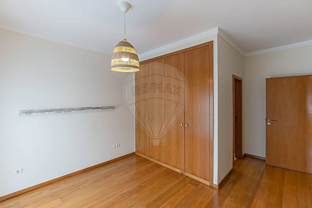 Apartamento T3 para Arrendamento em Mafamude e Vilar do Paraíso Foto 9