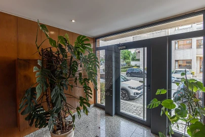 Apartamento T3 para Arrendamento em Mafamude e Vilar do Paraíso
