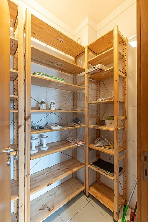 Apartamento T3 para Arrendamento em Mafamude e Vilar do Paraíso