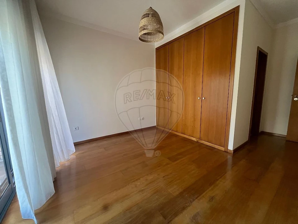 Apartamento T3 para Arrendamento em Mafamude e Vilar do Paraíso Foto 3