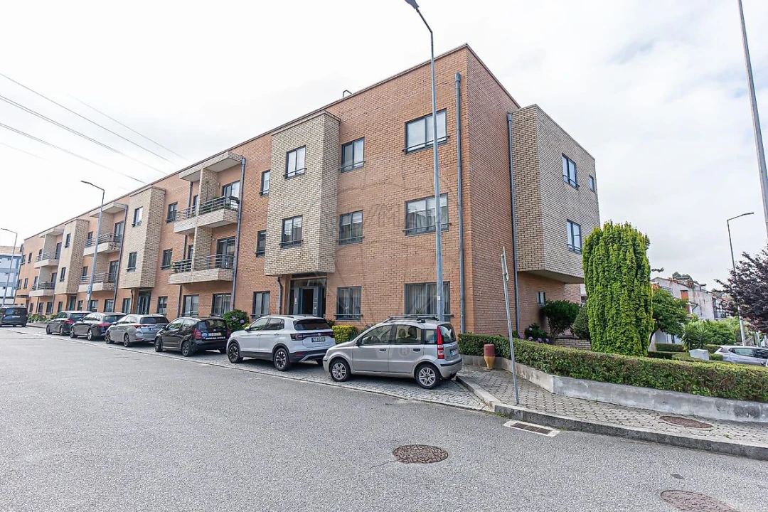 Apartamento T3 para Arrendamento em Mafamude e Vilar do Paraíso Foto 1