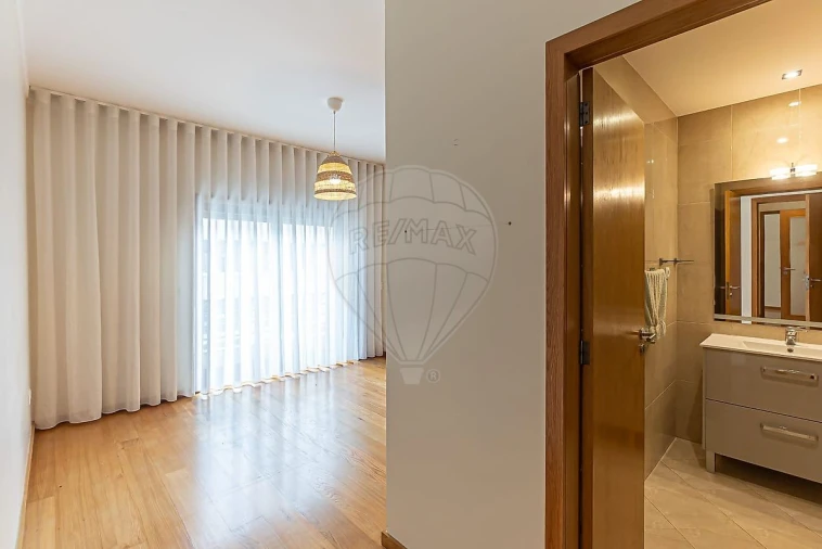 Apartamento T3 para Arrendamento em Mafamude e Vilar do Paraíso Foto 18