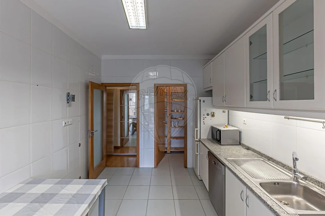 Apartamento T3 para Arrendamento em Mafamude e Vilar do Paraíso Foto 8