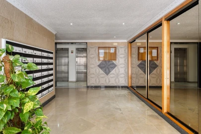 Apartamento T2 para Venda em Massamá e Monte Abraão