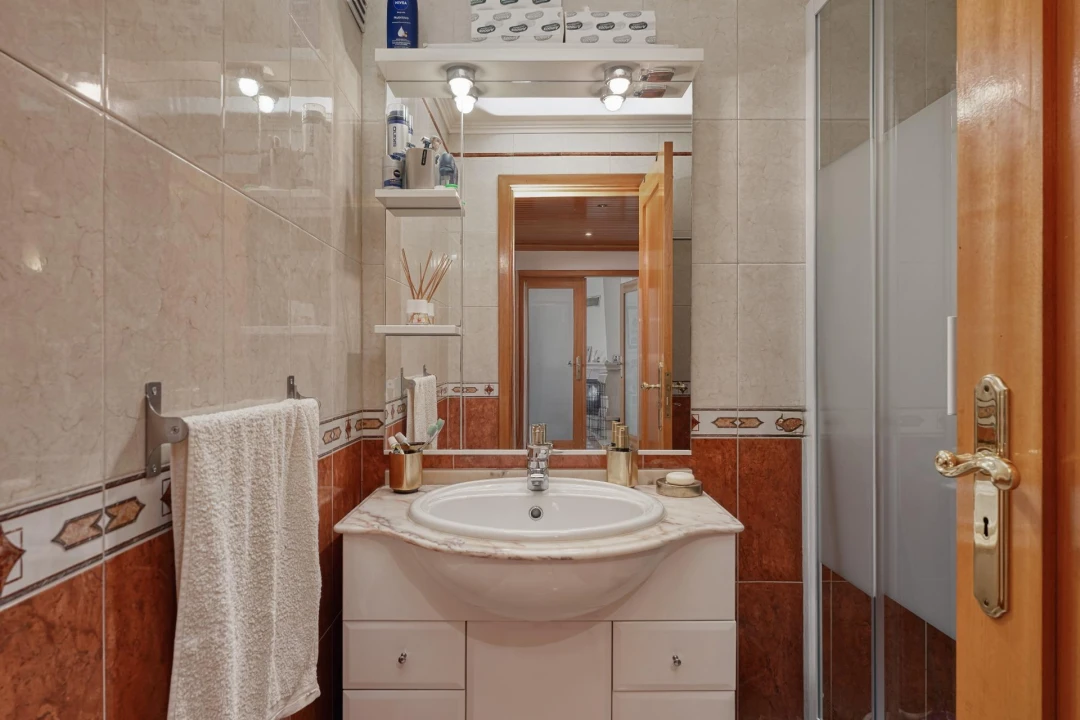 Apartamento T2 para Venda em Massamá e Monte Abraão Foto 11