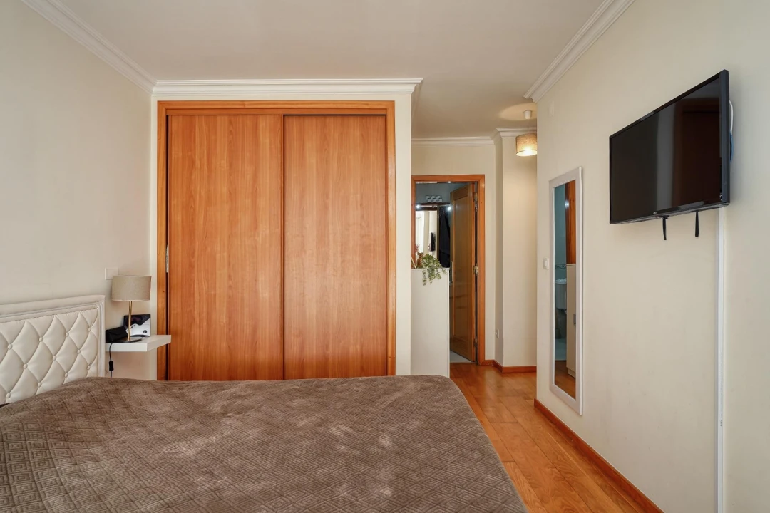 Apartamento T2 para Venda em Massamá e Monte Abraão Foto 13