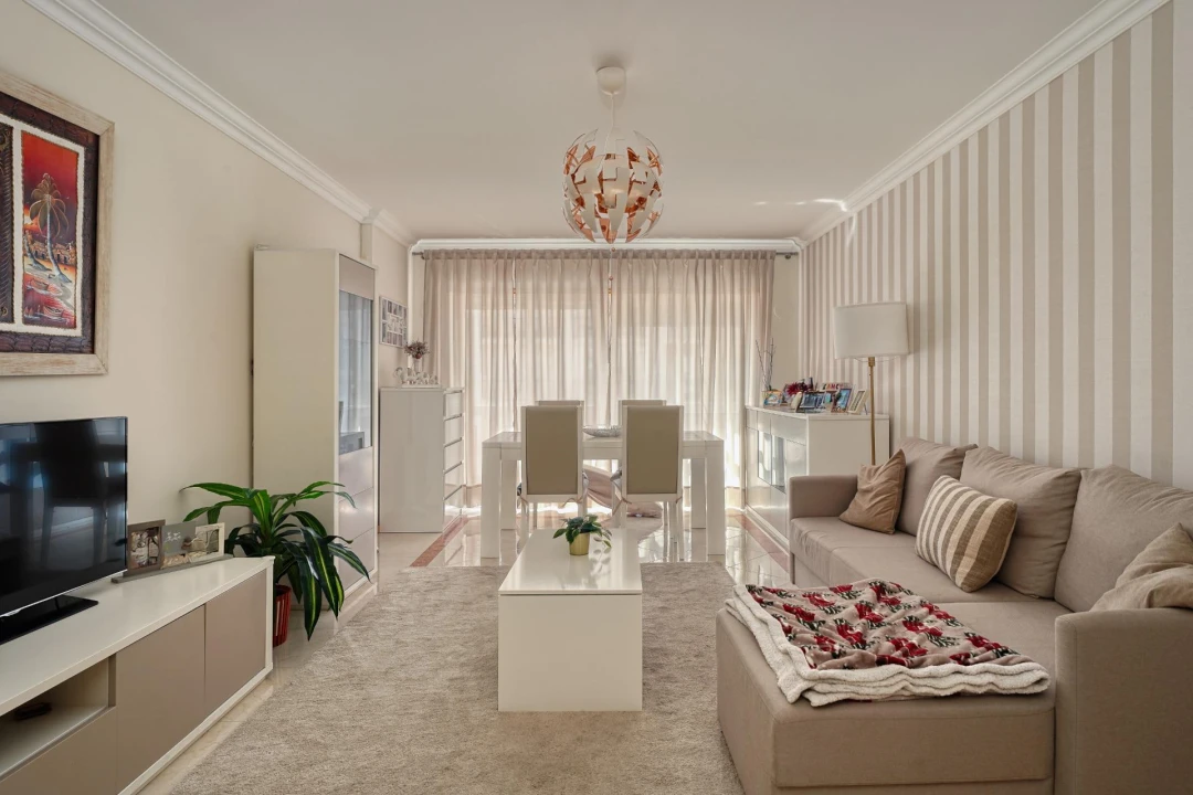 Apartamento T2 para Venda em Massamá e Monte Abraão Foto 3