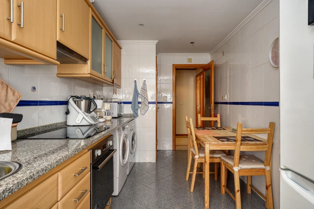 Apartamento T2 para Venda em Massamá e Monte Abraão Foto 9