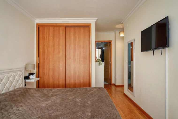 Apartamento T2 para Venda em Massamá e Monte Abraão Foto 13