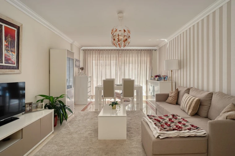 Apartamento T2 para Venda em Massamá e Monte Abraão Foto 3
