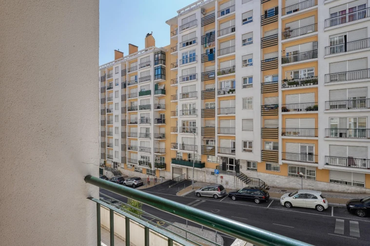 Apartamento T2 para Venda em Massamá e Monte Abraão Foto 7