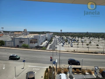 Escritório para Arrendamento em Almancil