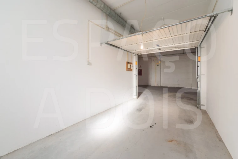 Garagem para Arrendamento em Oeiras e São Julião da Barra, Paço de Arcos e Caxias Foto 4
