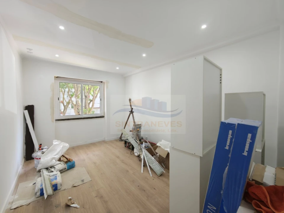 Apartamento T3 para Venda em Venteira Foto 8