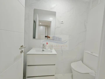 Apartamento T3 para Venda em Venteira