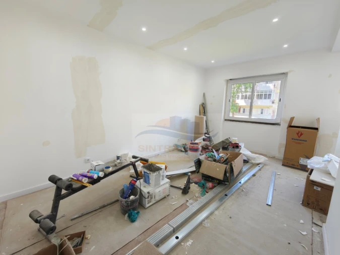 Apartamento T3 para Venda em Venteira Foto 4