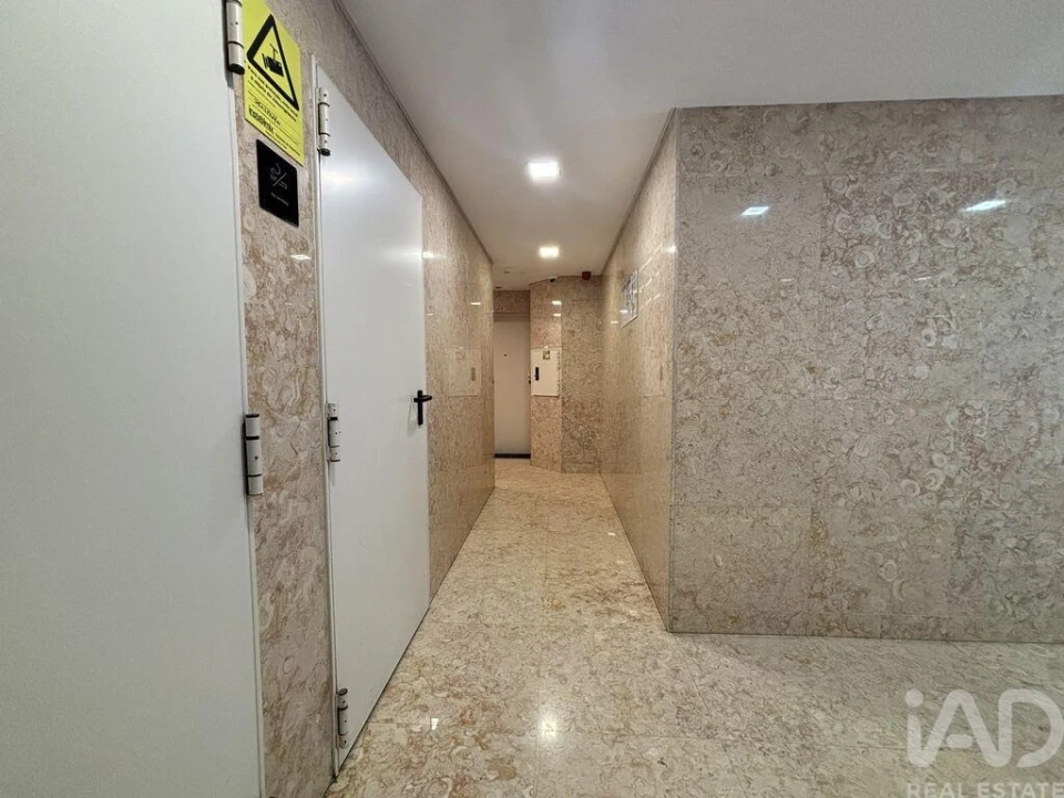 Apartamento T2 para Venda em Olivais Foto 23