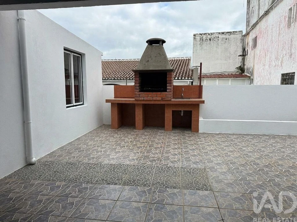 Apartamento T3 para Venda em Praia da Vitoria (Santa Cruz) Foto 13