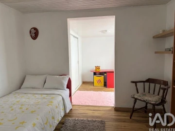Apartamento T3 para Venda em Praia da Vitoria (Santa Cruz)