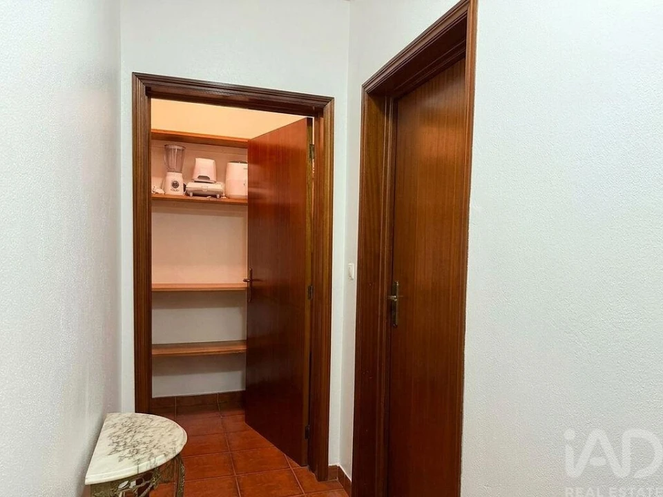 Apartamento T3 para Venda em Praia da Vitoria (Santa Cruz) Foto 12