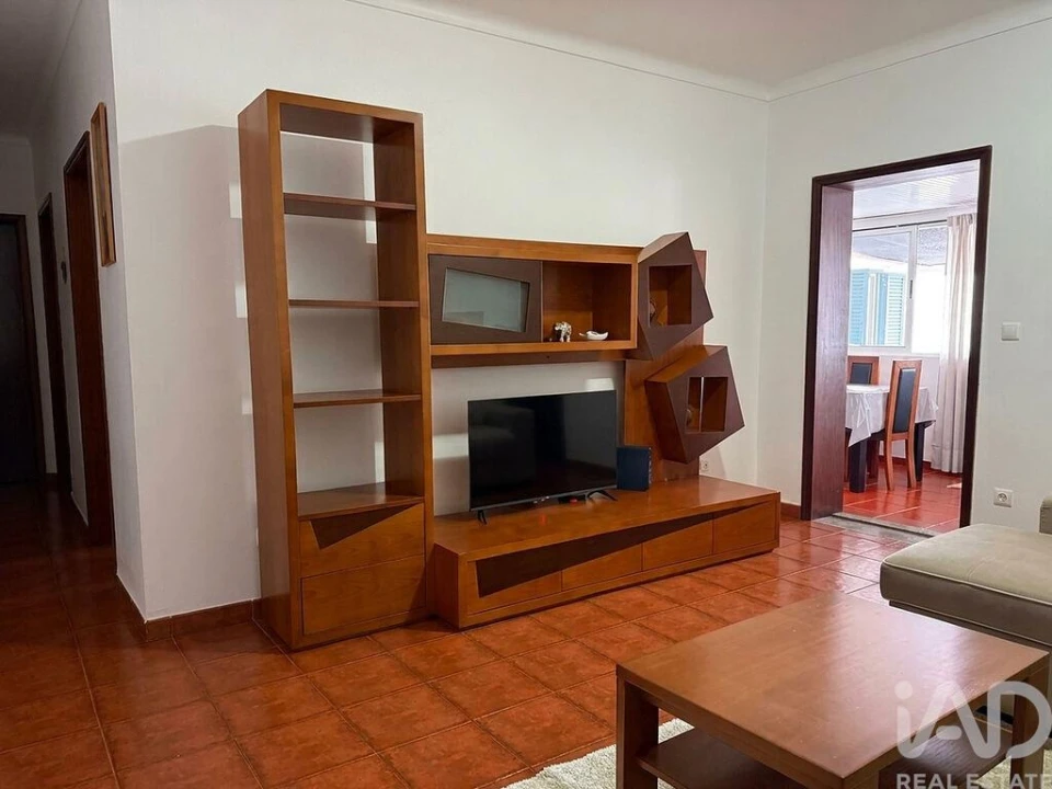 Apartamento T3 para Venda em Praia da Vitoria (Santa Cruz) Foto 2