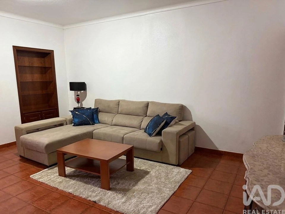 Apartamento T3 para Venda em Praia da Vitoria (Santa Cruz) Foto 1