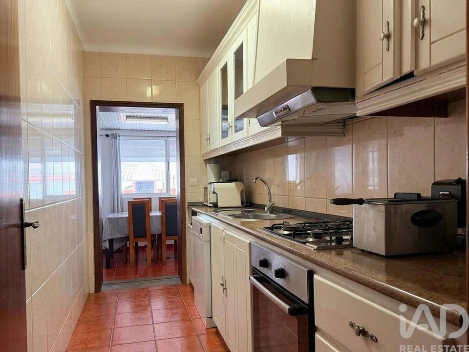 Apartamento T3 para Venda em Praia da Vitoria (Santa Cruz) Foto 5