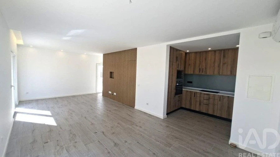 Moradia T2 para Venda em Atouguia da Baleia Foto 2