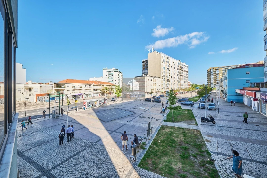 Apartamento T2 para Venda em Almada, Cova da Piedade, Pragal e Cacilhas Foto 12