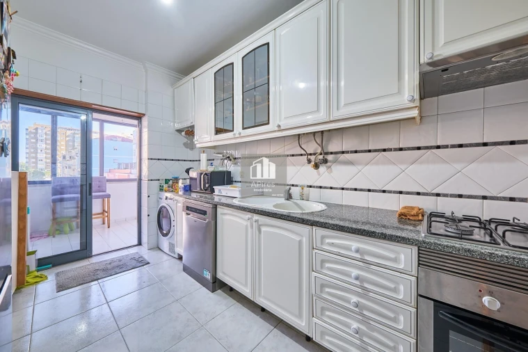 Apartamento T2 para Venda em Almada, Cova da Piedade, Pragal e Cacilhas Foto 8