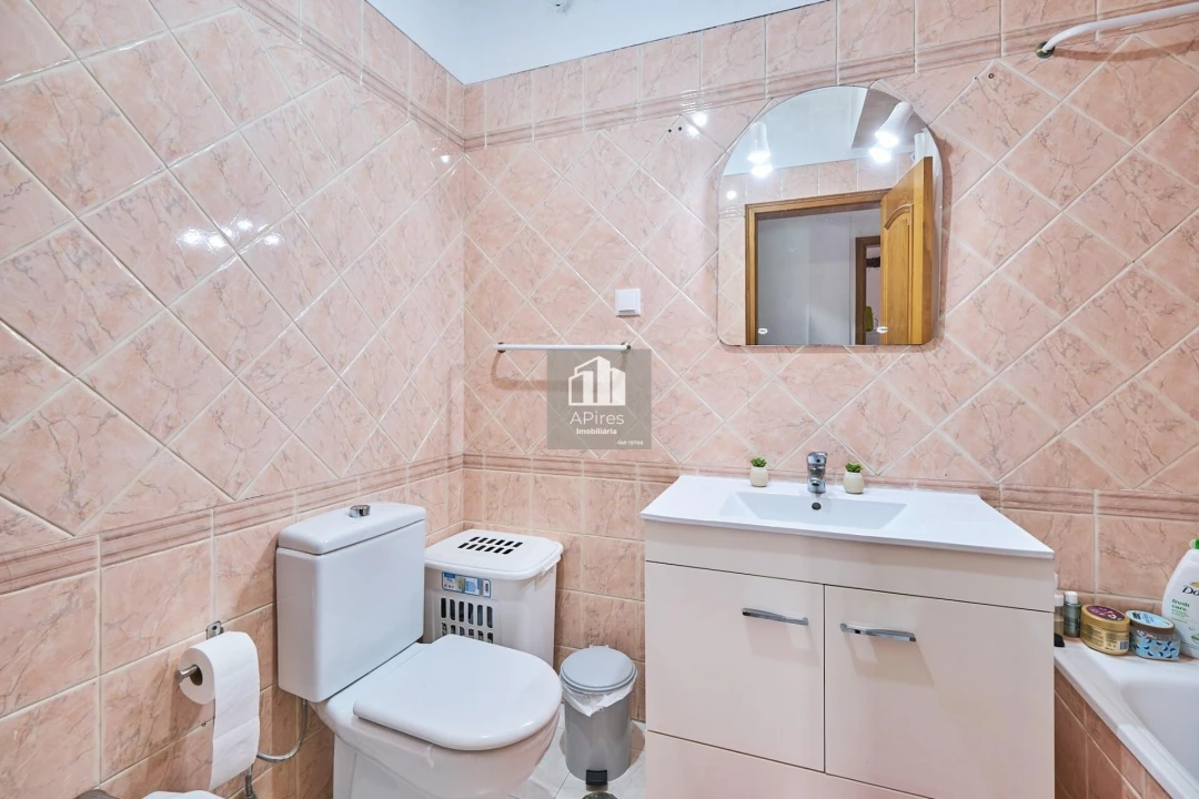 Apartamento T2 para Venda em Almada, Cova da Piedade, Pragal e Cacilhas Foto 21