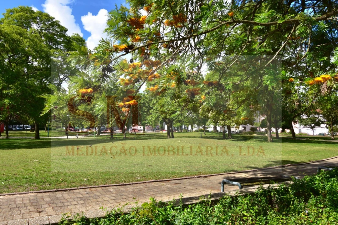 Apartamento T2 para Venda em Baixa da Banheira e Vale da Amoreira Foto 31