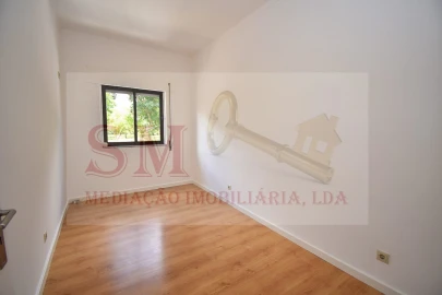 Apartamento T2 para Venda em Baixa da Banheira e Vale da Amoreira