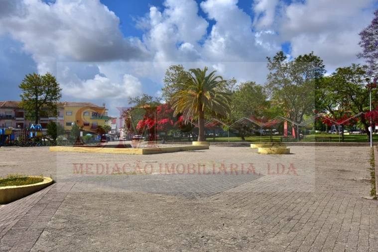 Apartamento T2 para Venda em Baixa da Banheira e Vale da Amoreira Foto 33