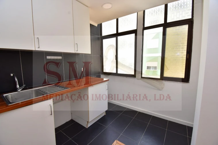 Apartamento T2 para Venda em Baixa da Banheira e Vale da Amoreira Foto 18