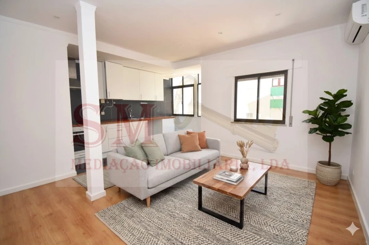 Apartamento T2 para Venda em Baixa da Banheira e Vale da Amoreira Foto 8