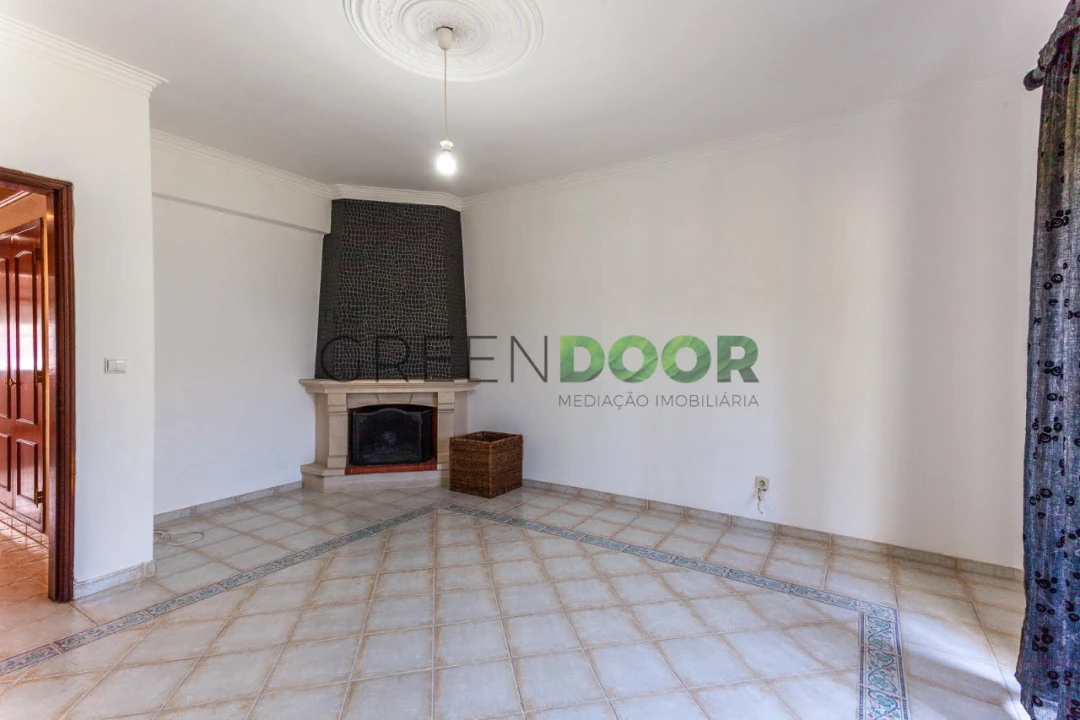 Apartamento T2 para Arrendamento em Seixal, Arrentela e Aldeia de Paio Pires Foto 9