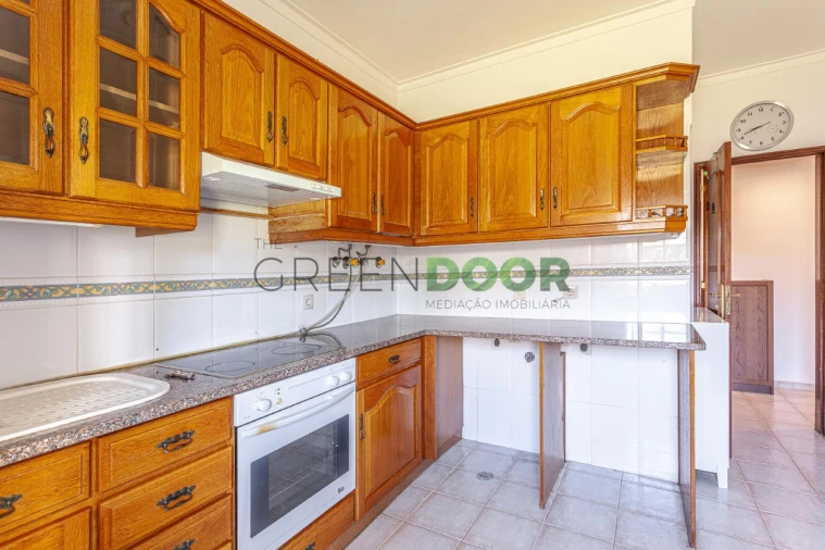 Apartamento T2 para Arrendamento em Seixal, Arrentela e Aldeia de Paio Pires Foto 2