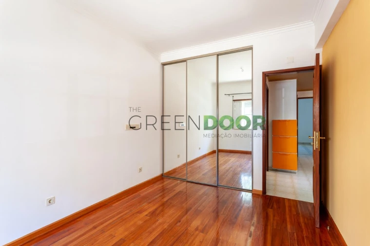 Apartamento T2 para Arrendamento em Seixal, Arrentela e Aldeia de Paio Pires Foto 6