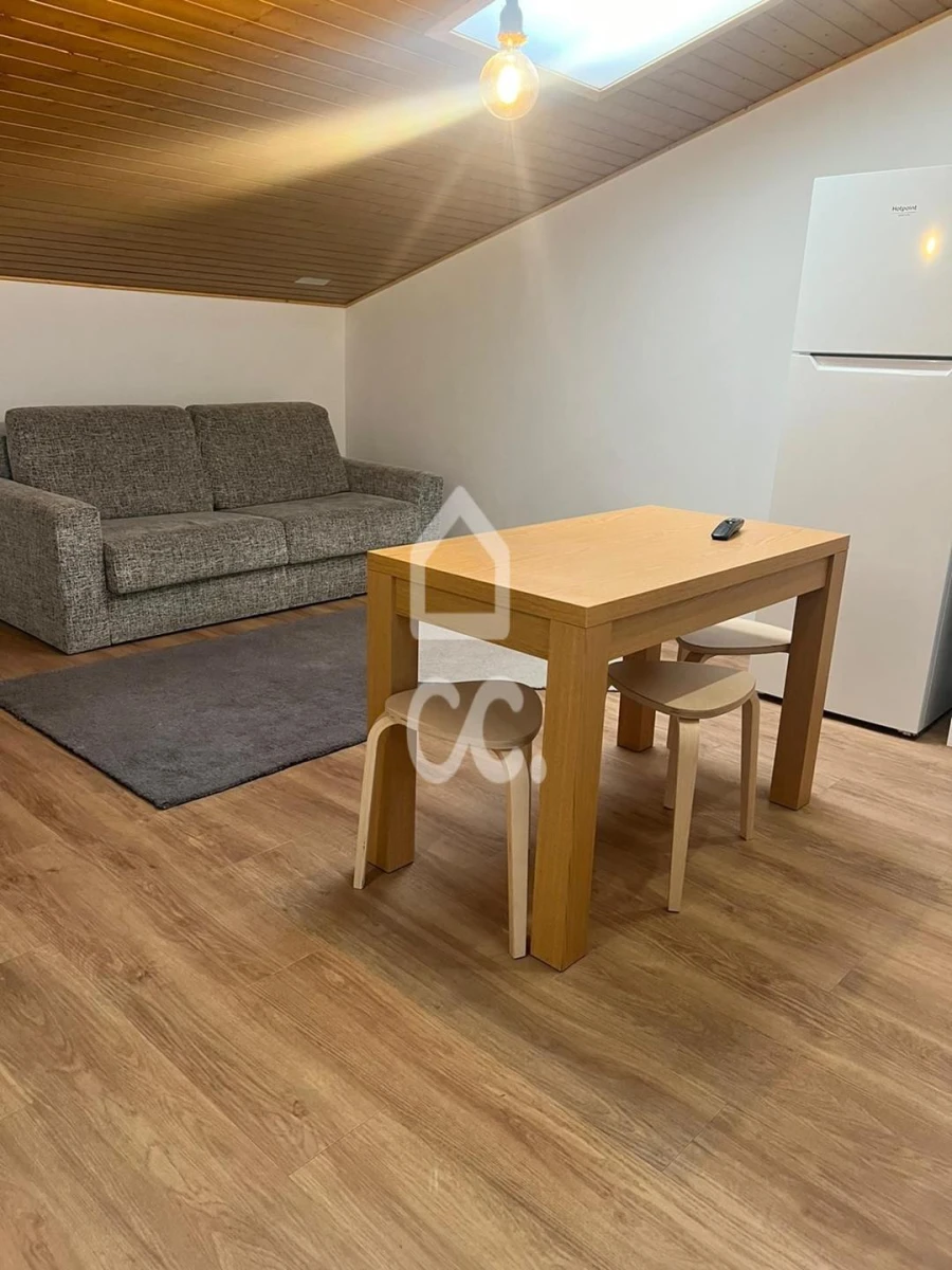 Apartamento T5 para Venda em Bonfim Foto 8