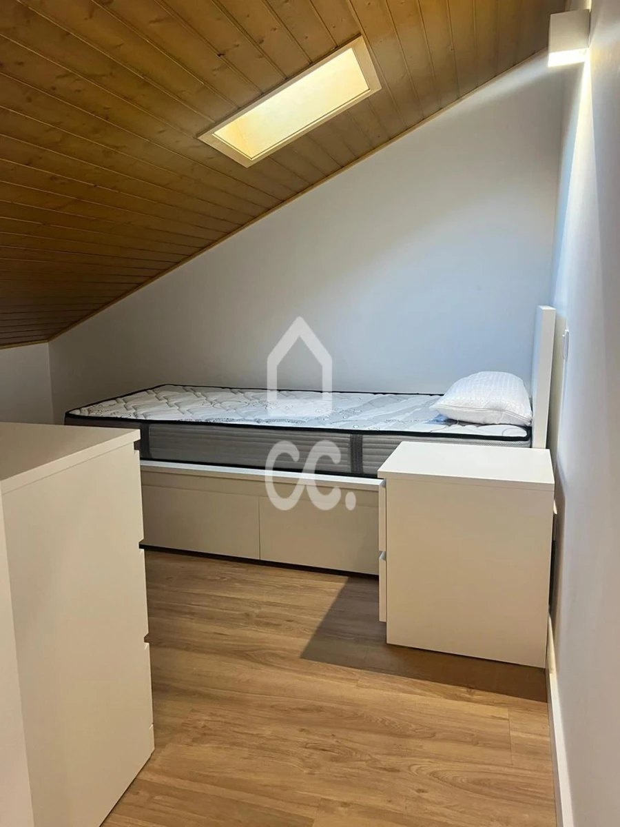 Apartamento T5 para Venda em Bonfim Foto 9