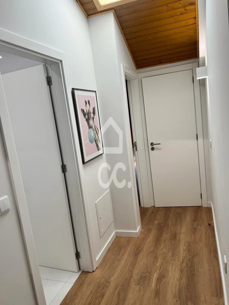 Apartamento T5 para Venda em Bonfim Foto 5