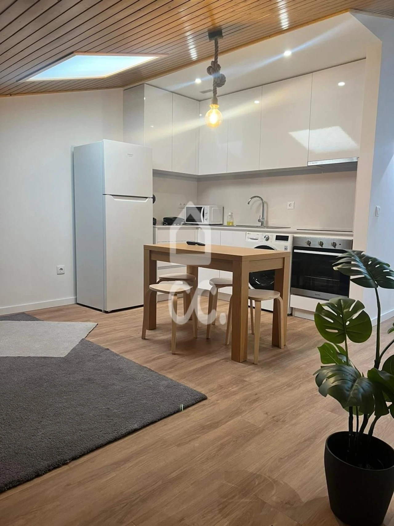 Apartamento T5 para Venda em Bonfim Foto 1