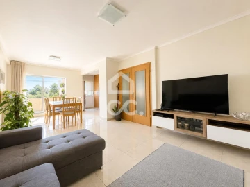 Apartamento T3 para Venda em Vila Nova de Famalicão e Calendário